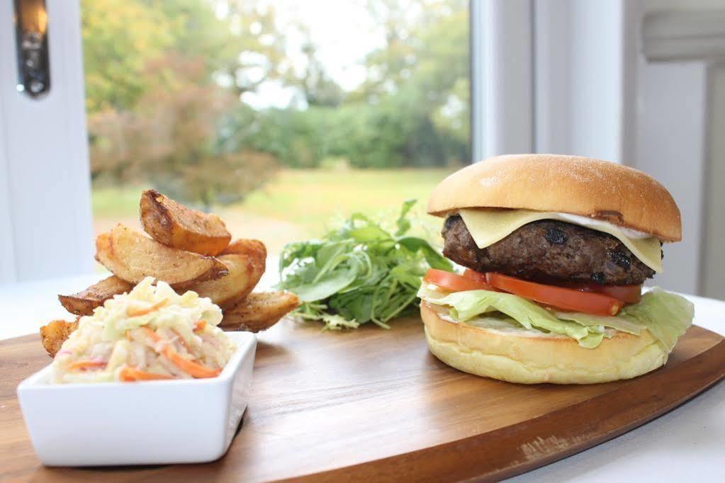 Lydiard Park Hotel & Conference Centre スウィンドン エクステリア 写真